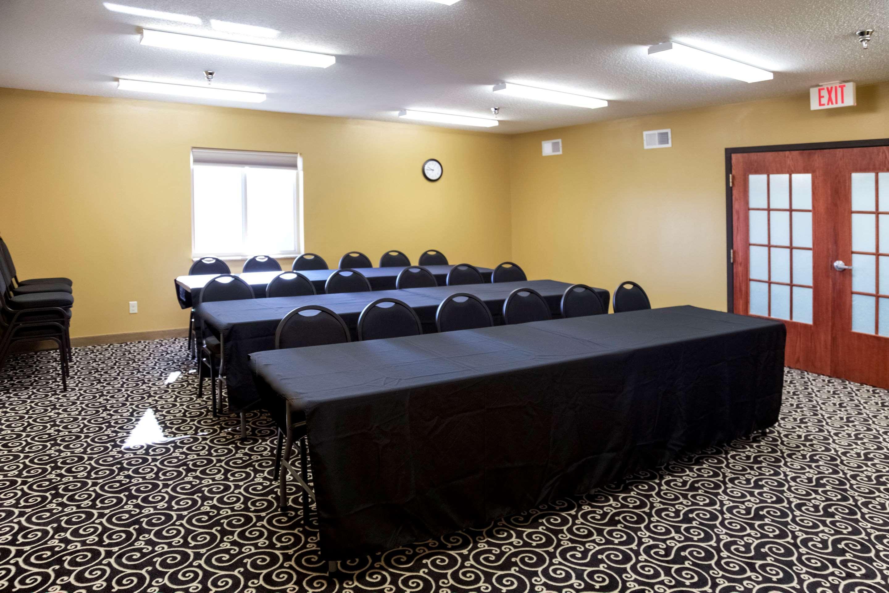 Quality Inn & Suites Watertown Near Prairie Lakes Ice Arena Eksteriør bilde