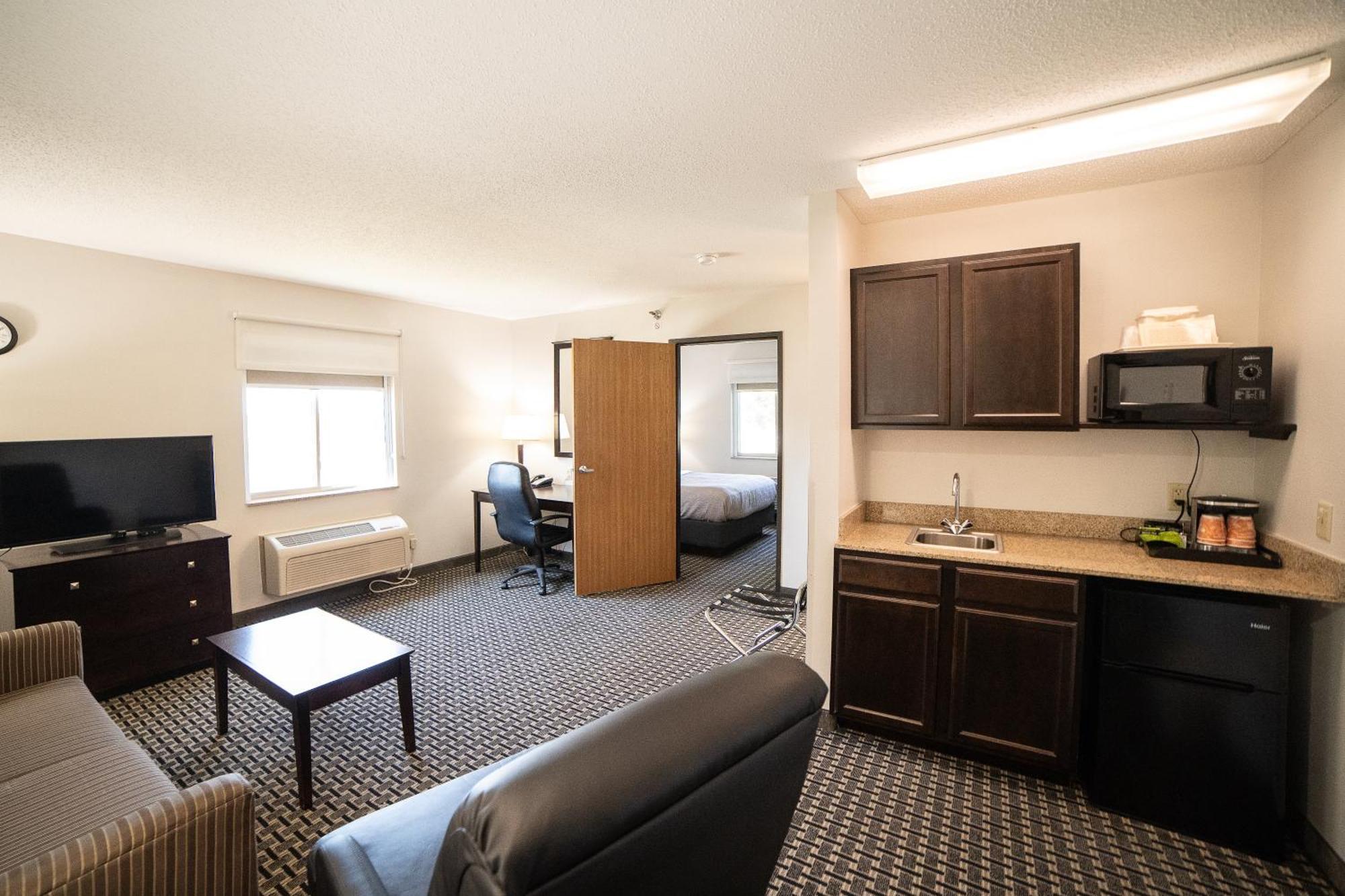 Quality Inn & Suites Watertown Near Prairie Lakes Ice Arena Eksteriør bilde
