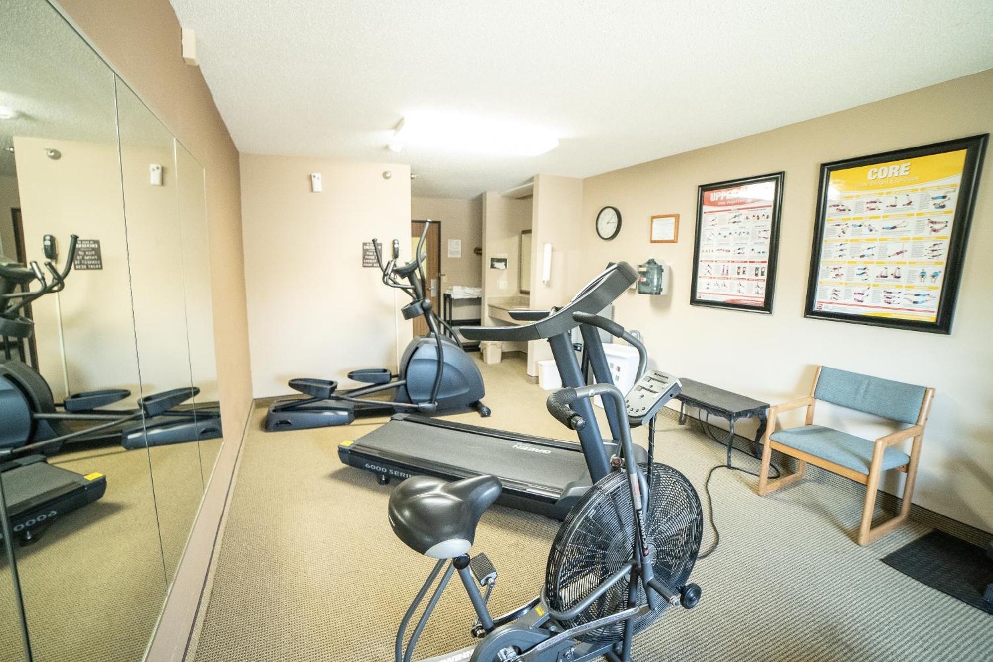 Quality Inn & Suites Watertown Near Prairie Lakes Ice Arena Eksteriør bilde