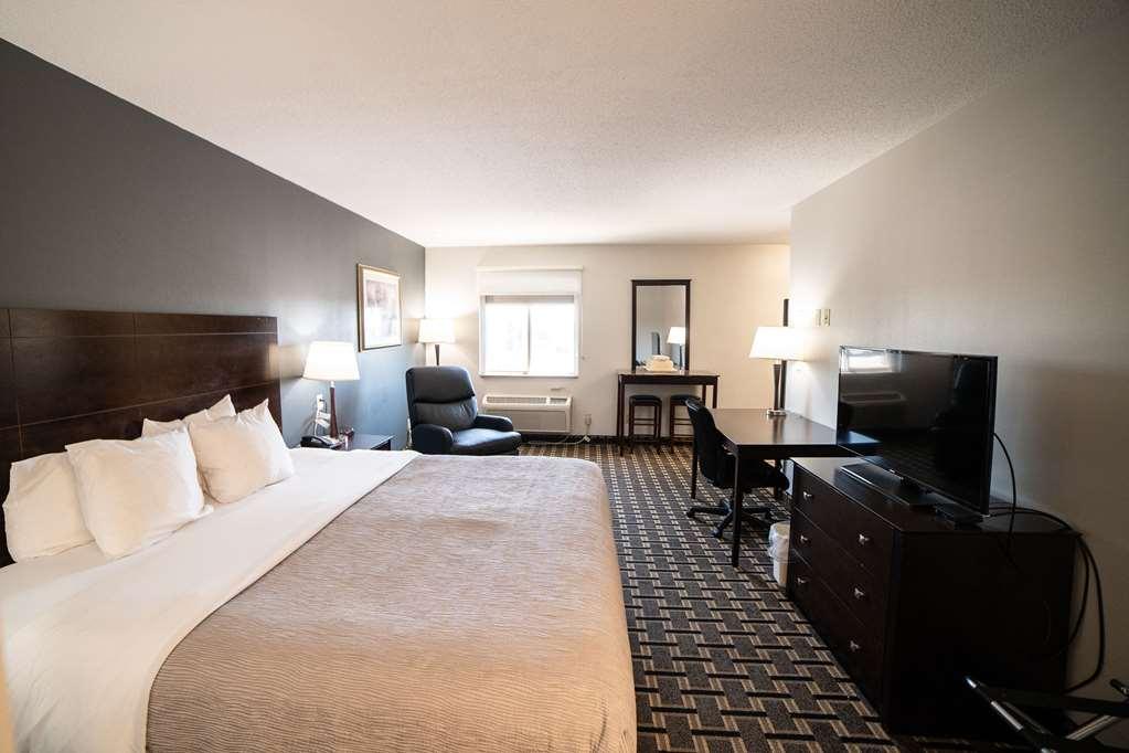 Quality Inn & Suites Watertown Near Prairie Lakes Ice Arena Rom bilde